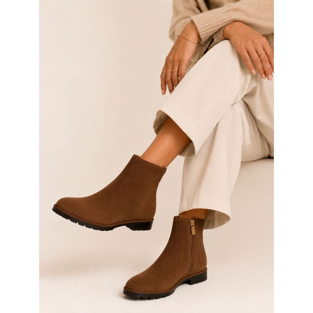 Stuart Weitzman Maelie Suede Ankle Booties Brown Lug Sole Size 8 EU 38.5
